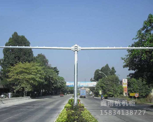 道路監控桿