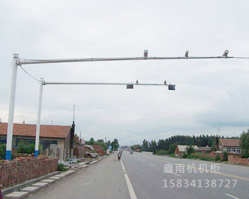 道路監控桿